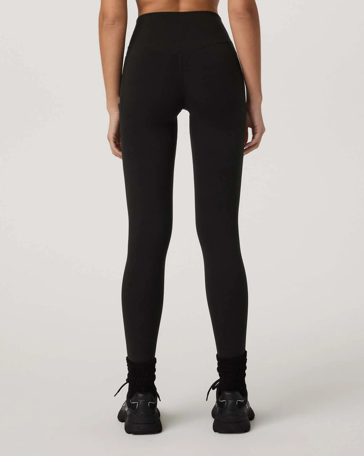 Vuori Alltheform Pocket Legging-Long - Image 3
