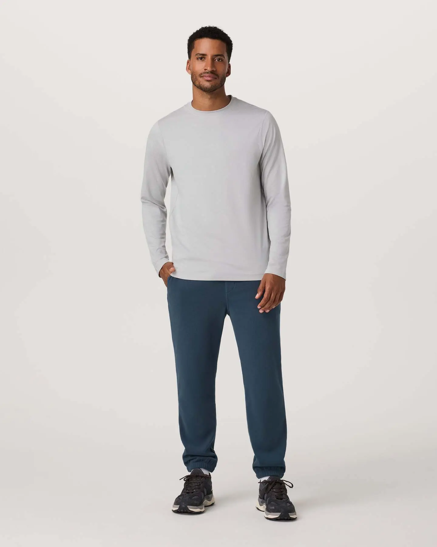Long Sleeve Ponto Performance Tee - Image 4