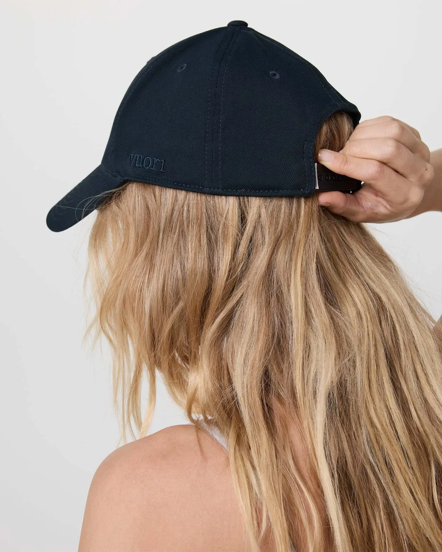 Signal Golf Hat - Image 4
