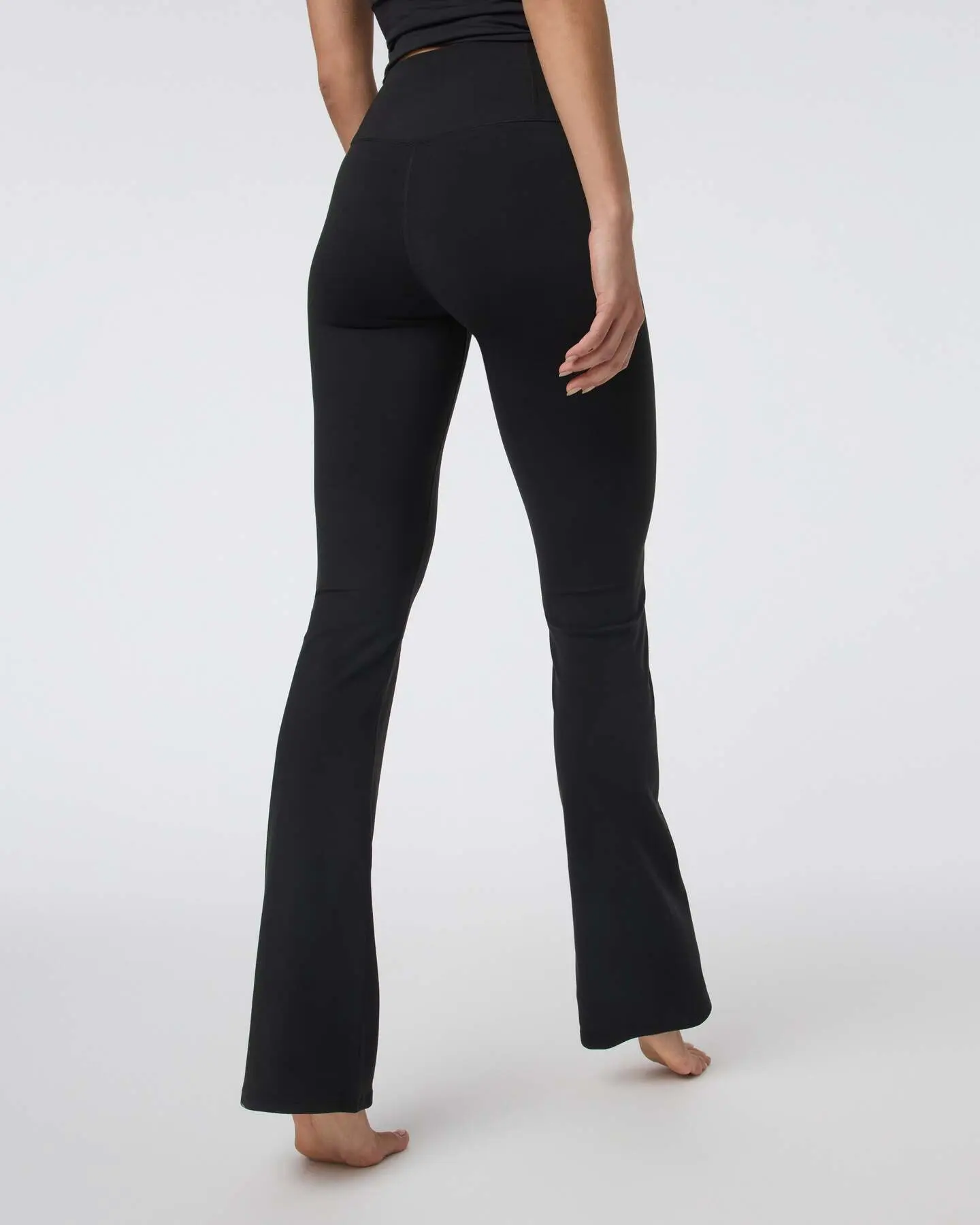Vuori Allthefeels Slim Flare - Long - Image 3