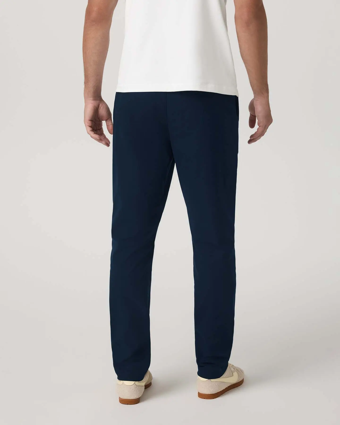 Vuori Meta Elastic Waist Pant Classic Fit 32" - Image 3