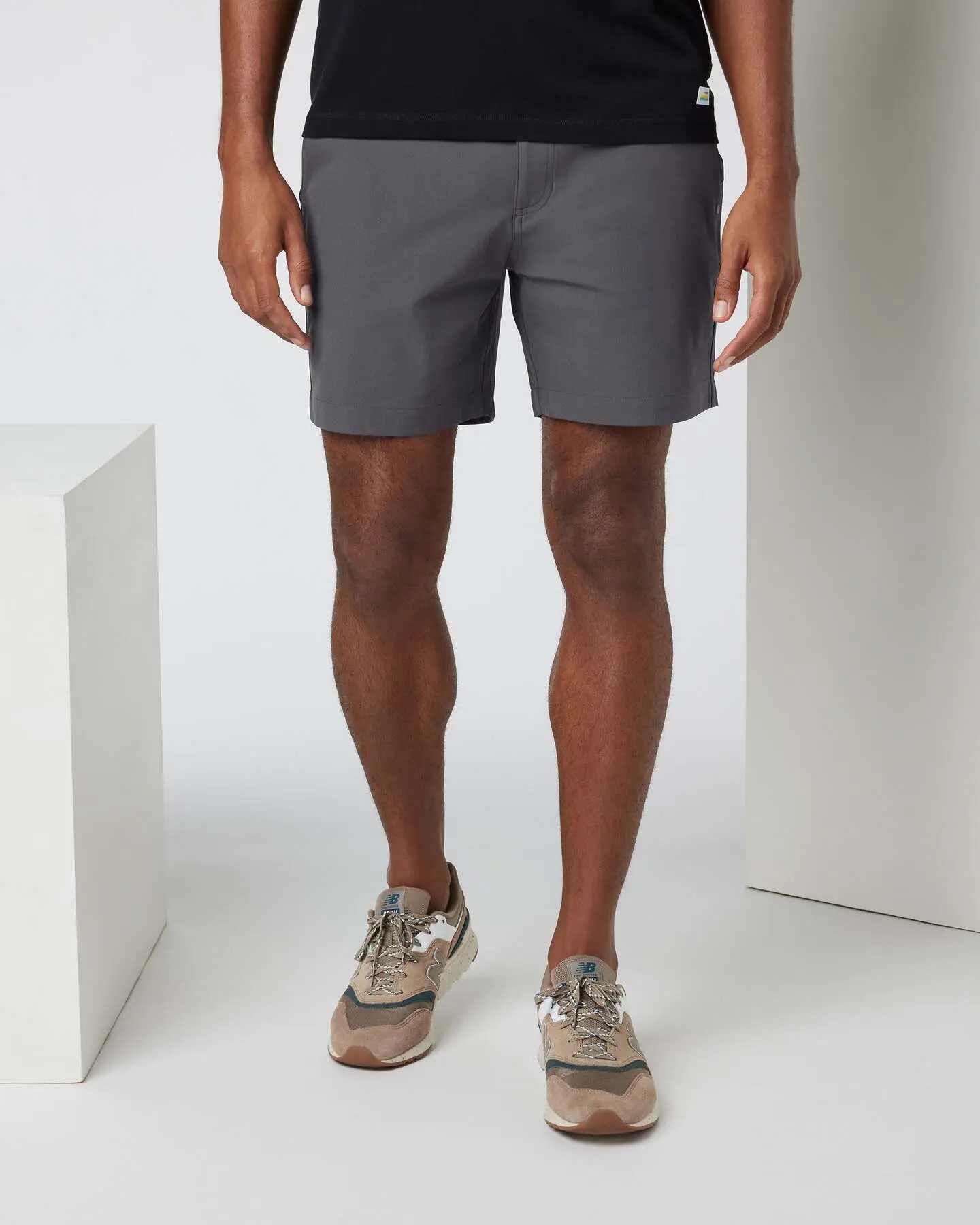 Vuori Meta Short 6"