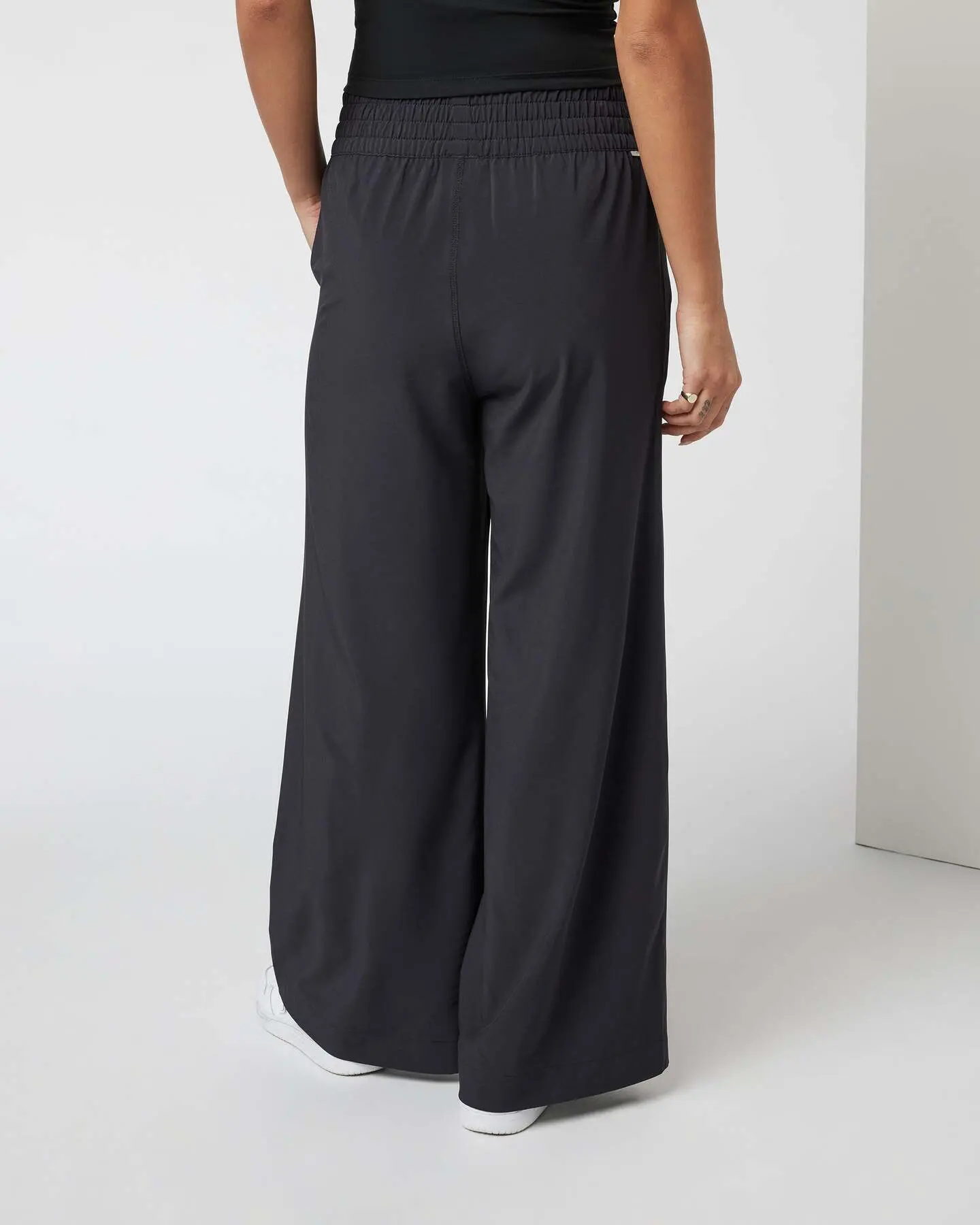 Villa Wideleg Pant - Short - Image 3