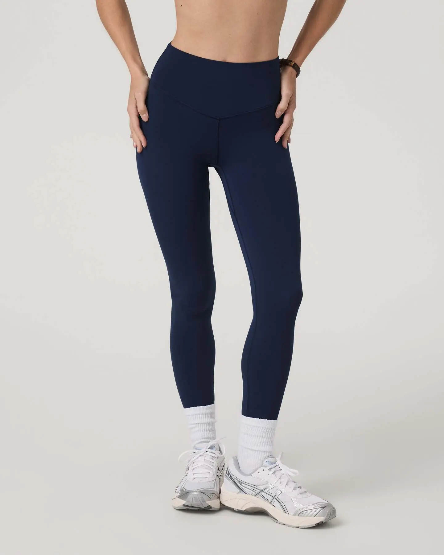 Vuori Alltheform Legging - Short - Image 4