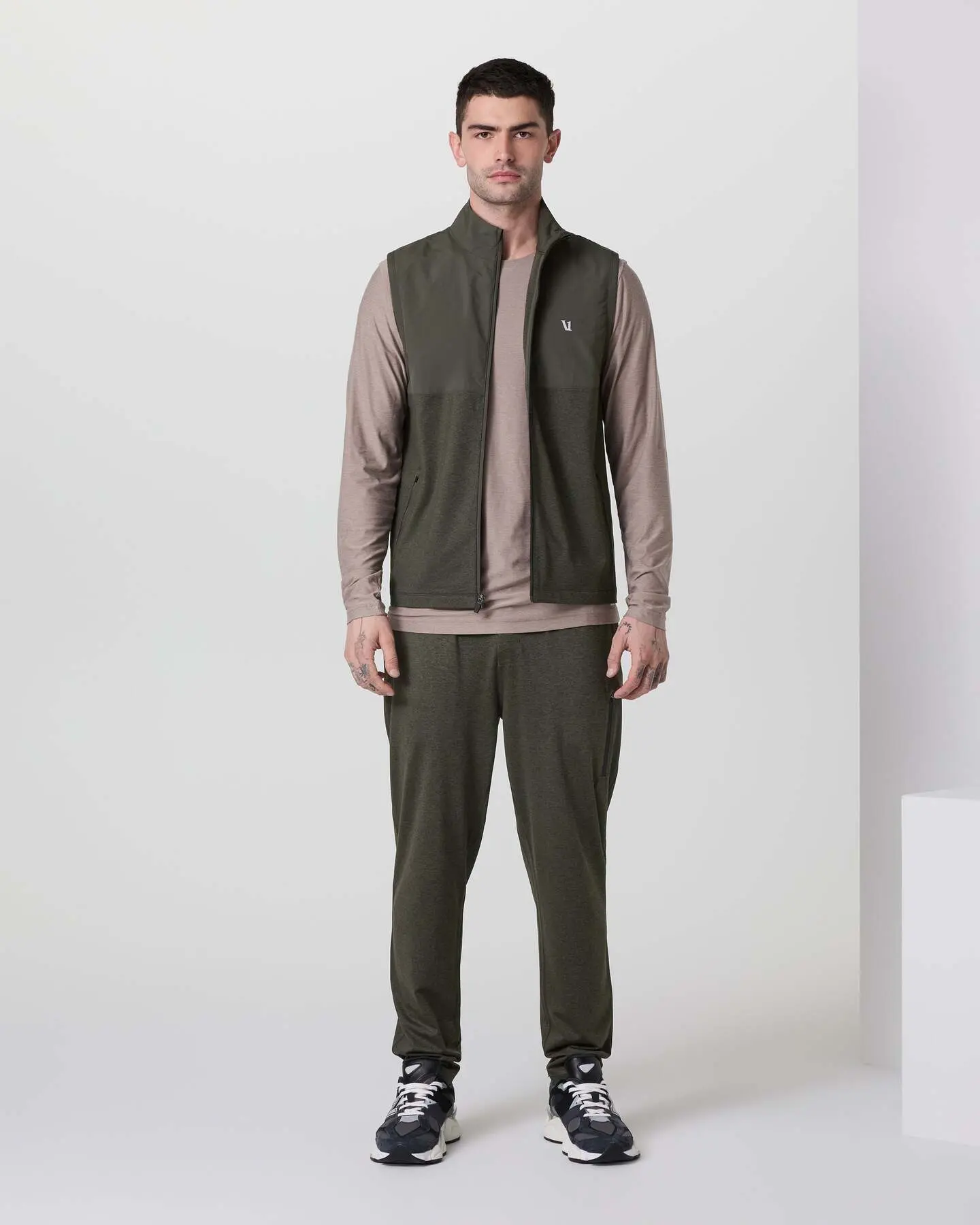 Sunday Element Vest - Image 2