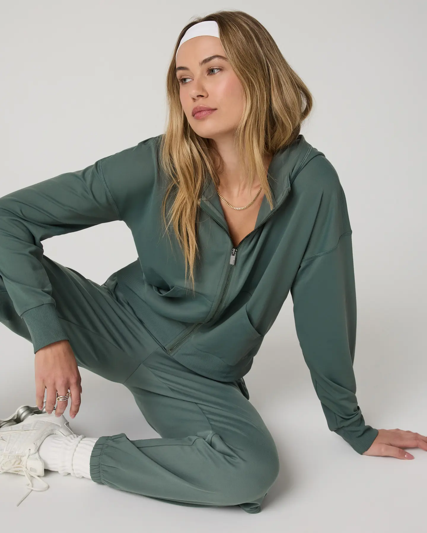 Halo Modern Full Zip Hoodie - Image 5