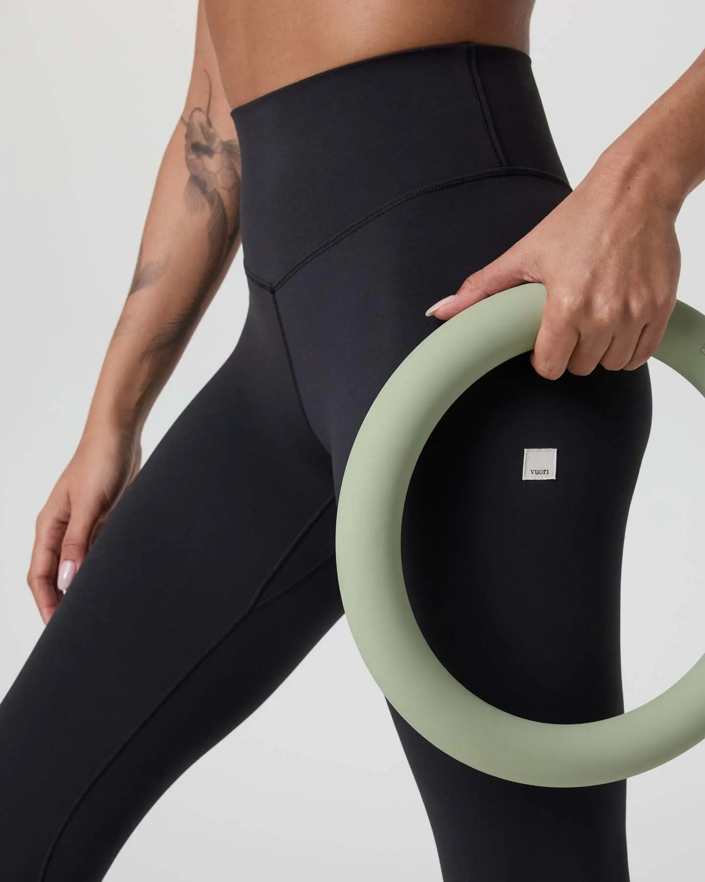 Vuori Alltheform Legging- Short - Image 4