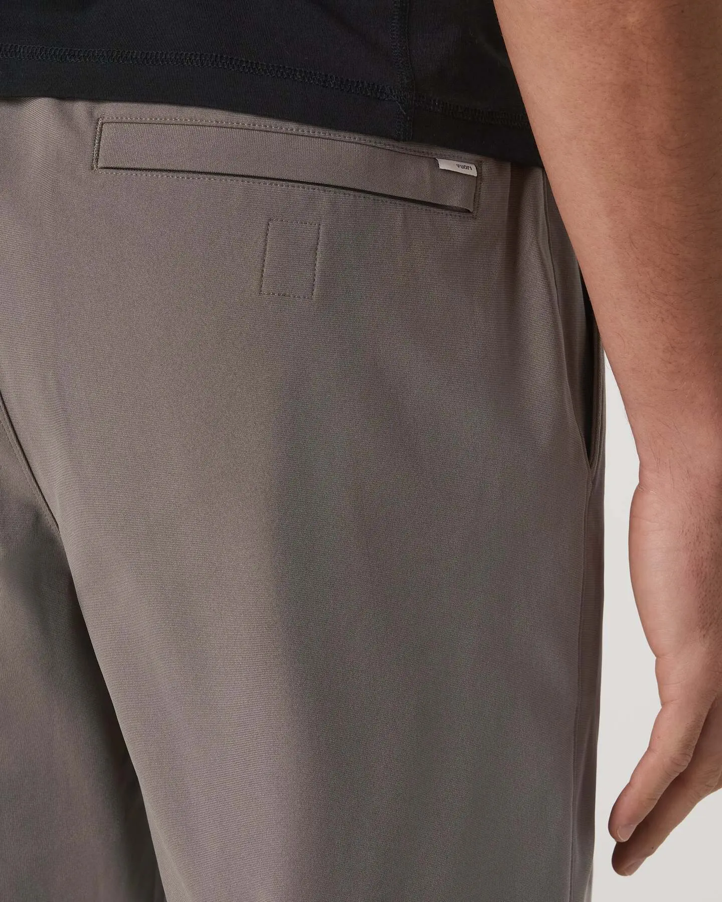 Vuori Meta Elastic Waist Pant Classic Fit 32" - Image 5