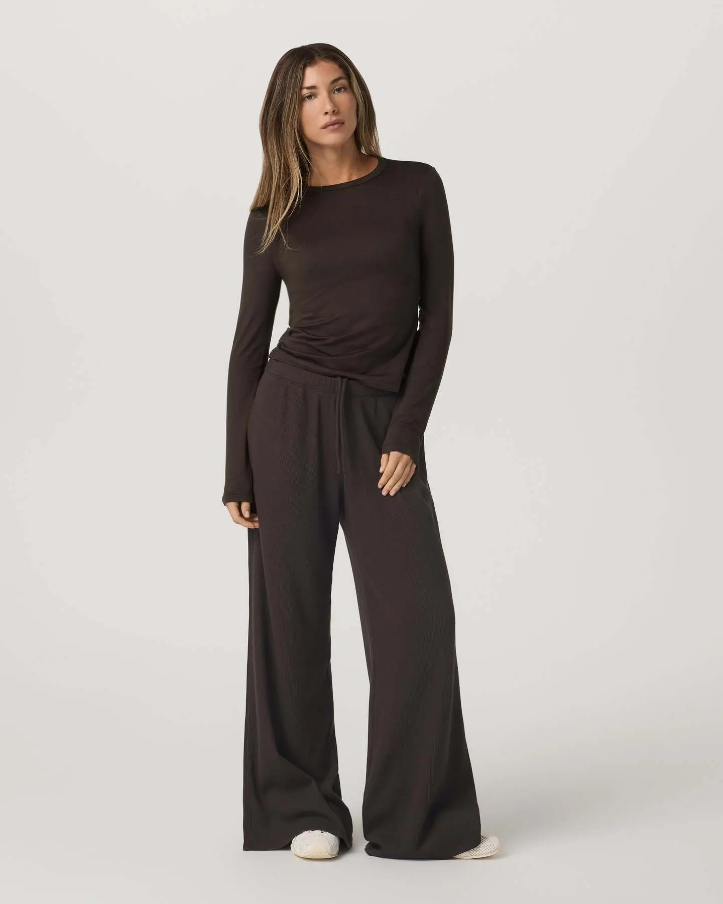 Long Sleeve Halo Essential Crew Tee - Image 6