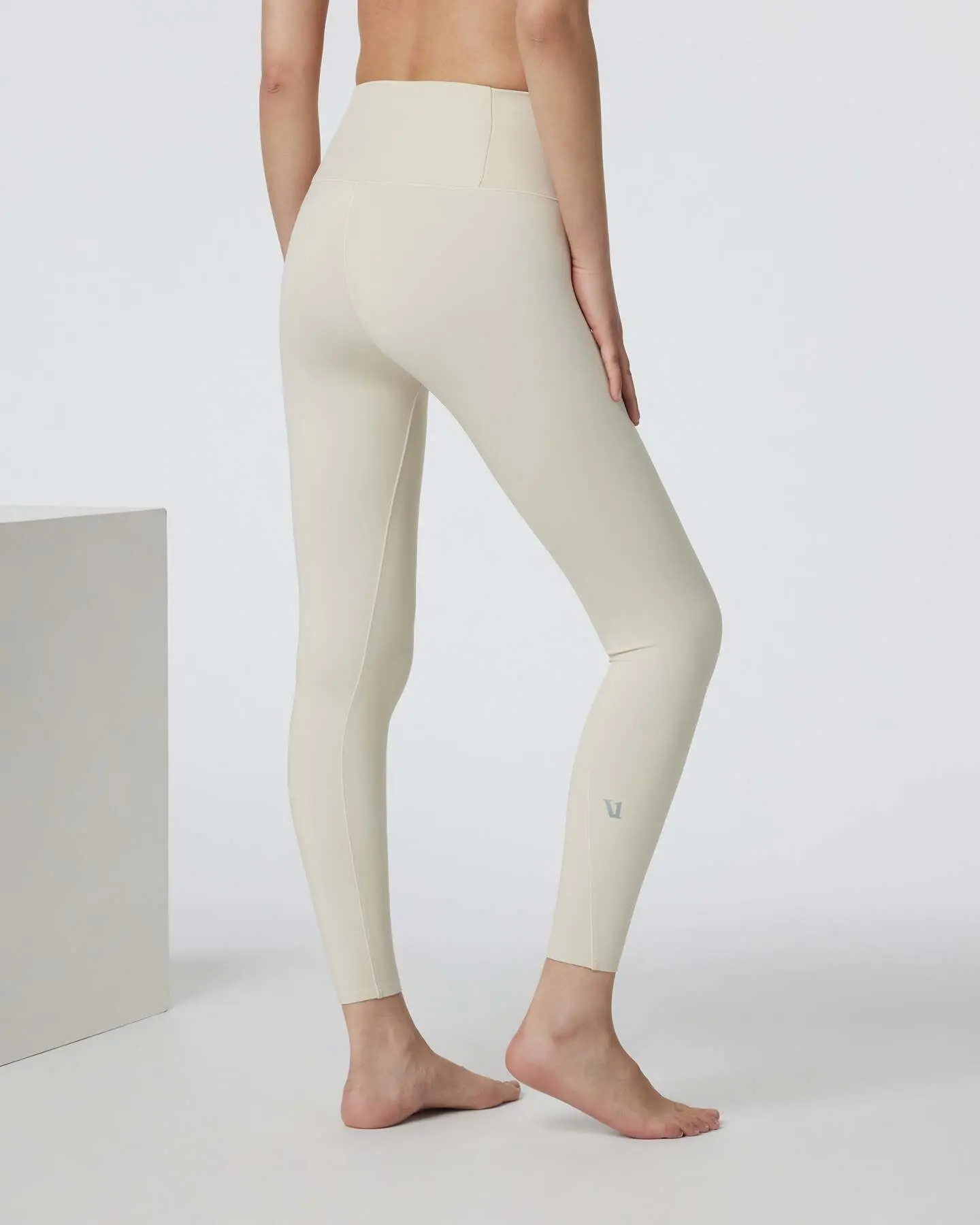 Evolve Legging - Image 3
