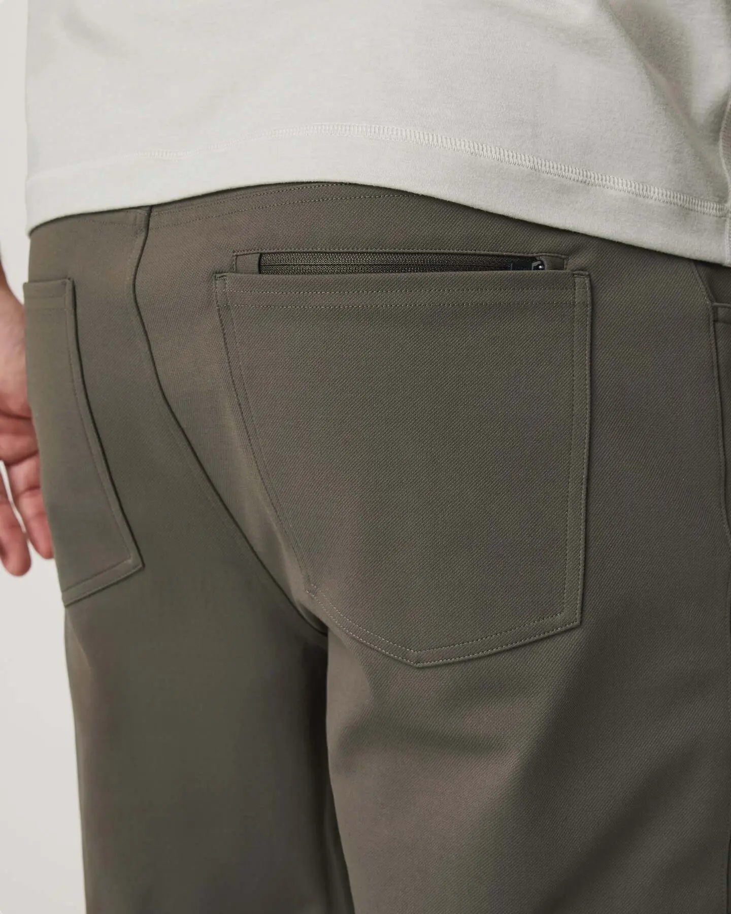 Vuori Meta Twill Pant Classic Fit 32" - Image 5