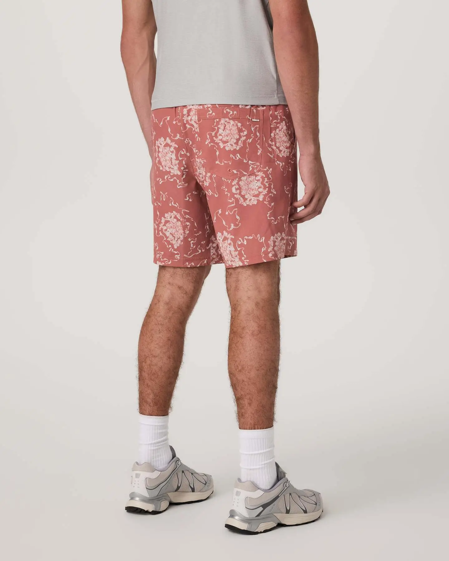 Kore Short Lined 7" Vuori X Kelsey Brookes - Image 4