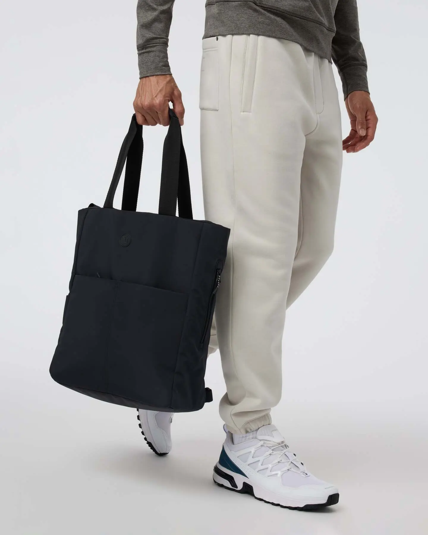 V1 Convertible Tote Bag 2.0 - Image 6