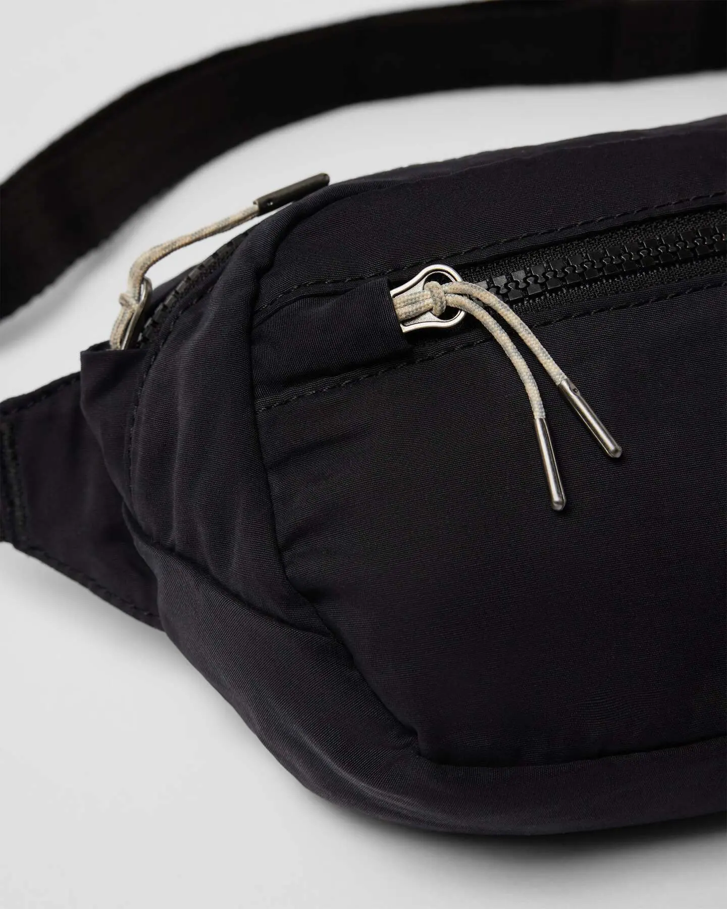 Vuori Hip Pack - Image 2