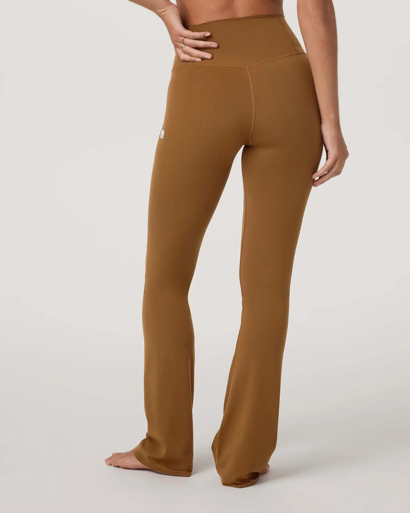 Vuori Allthefeels Slim Flare - Image 4