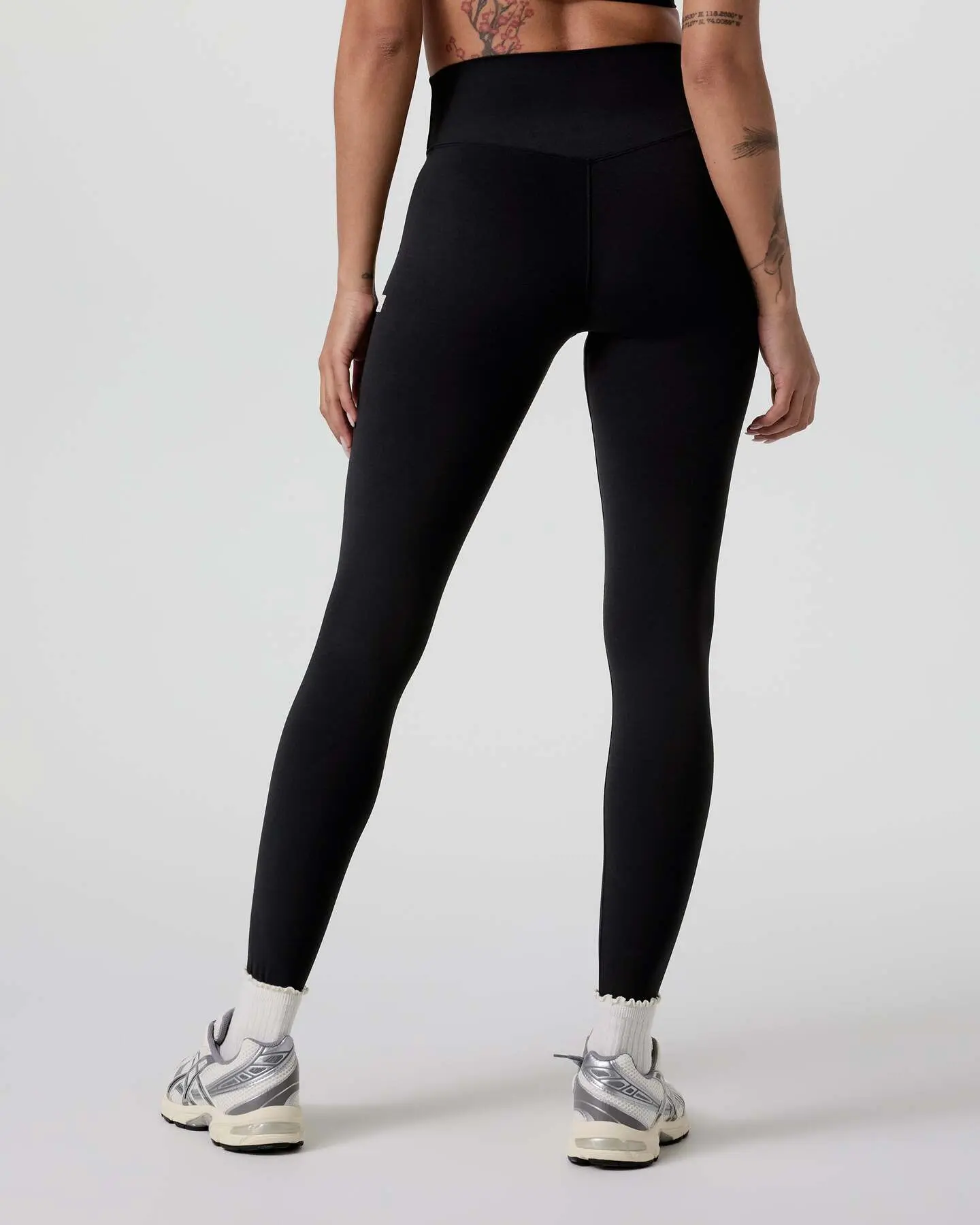 Vuori Alltheform Legging - Image 4