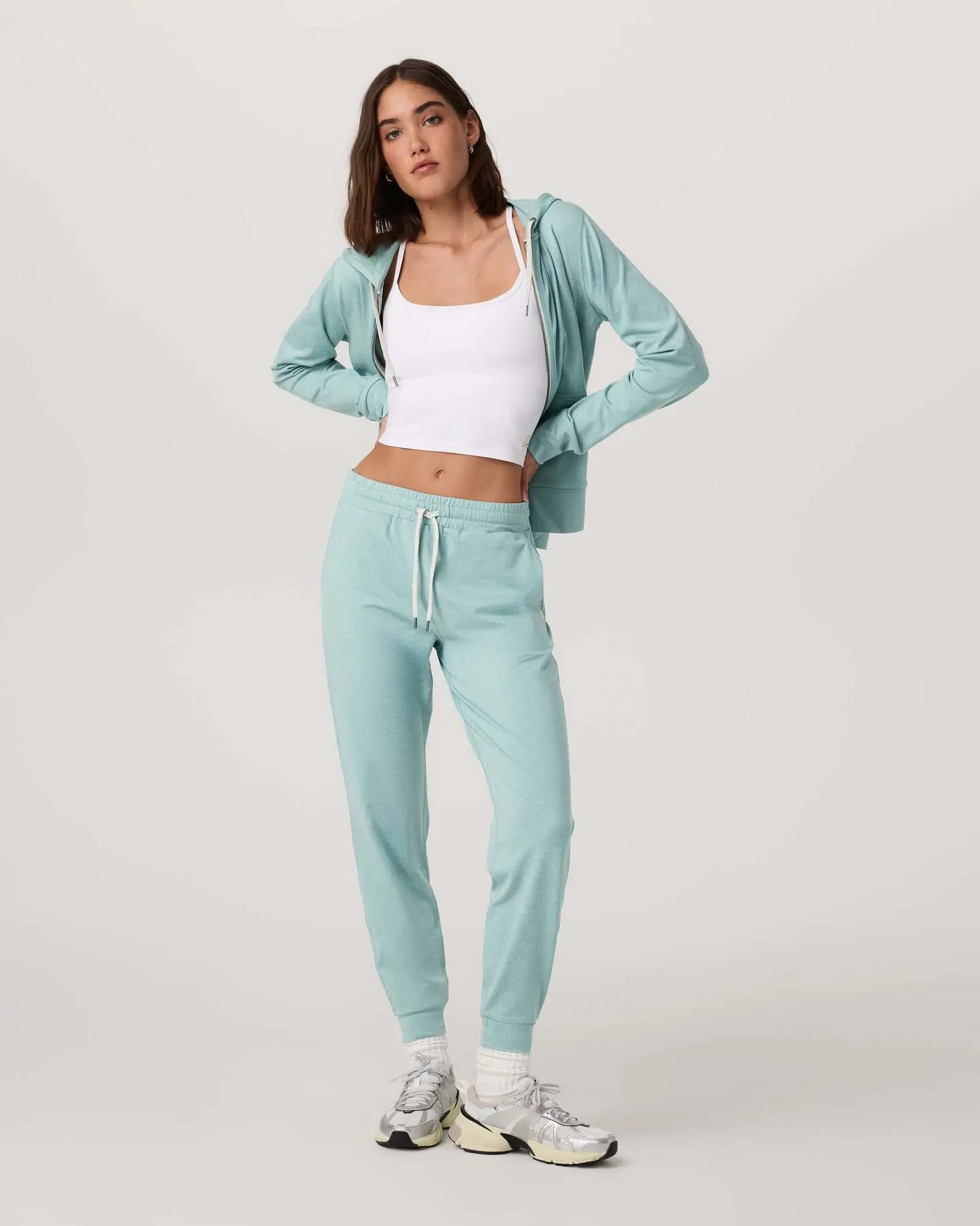 Halo Performance Hoodie 2.0 - Image 2
