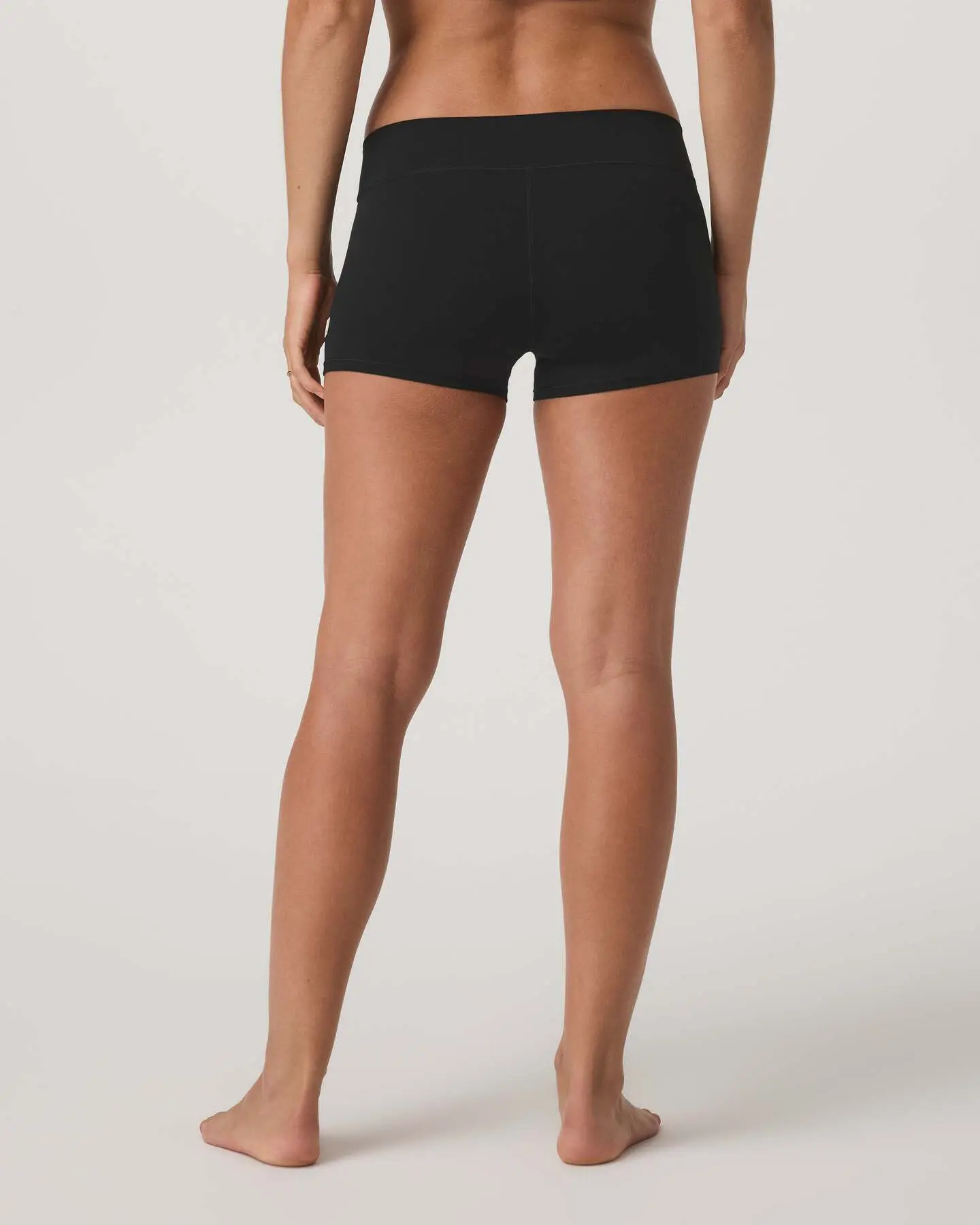 Vuori Allthefeels Low Rise Shorty - Image 5