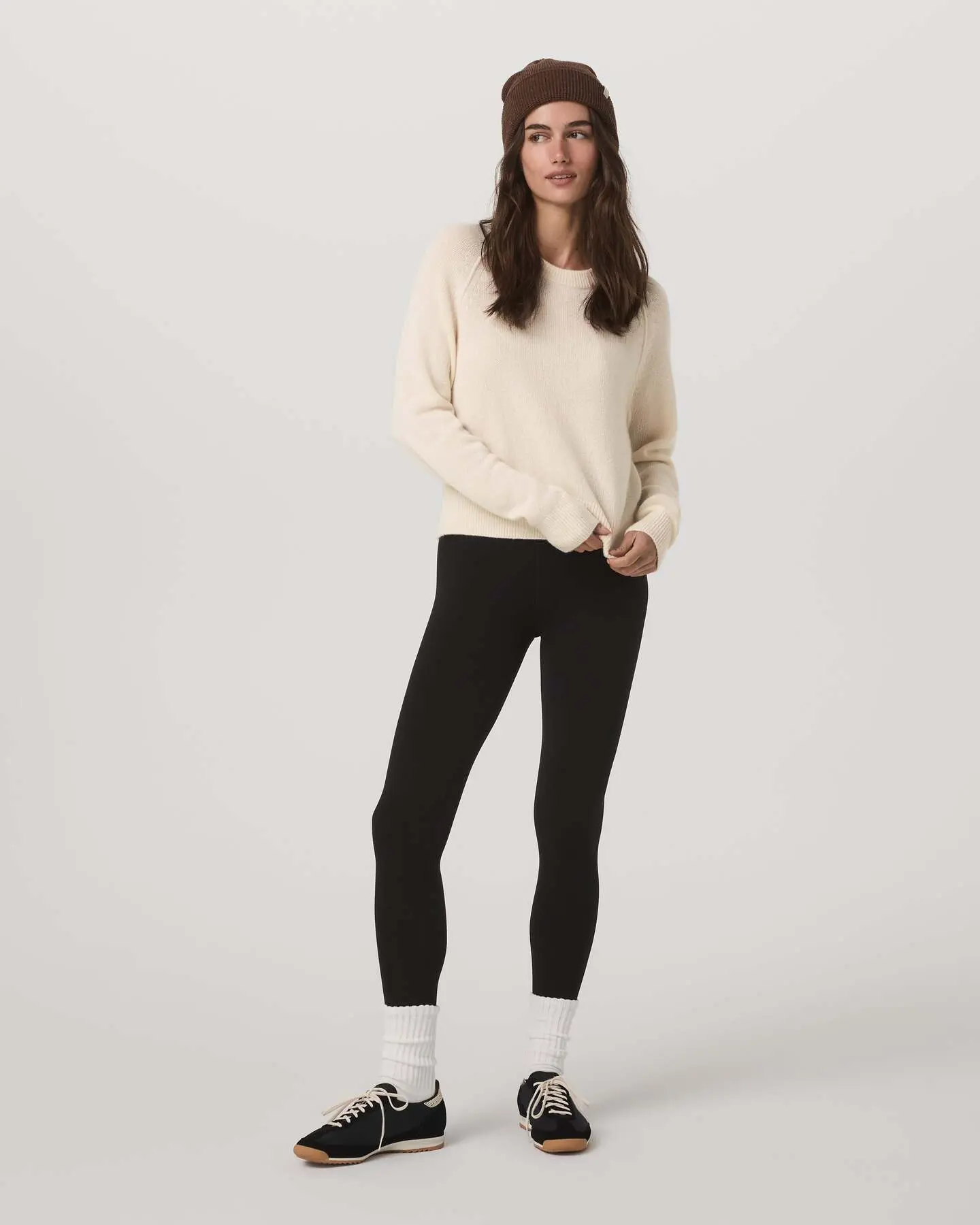 ÉMilie Cashmere Crew - Image 2