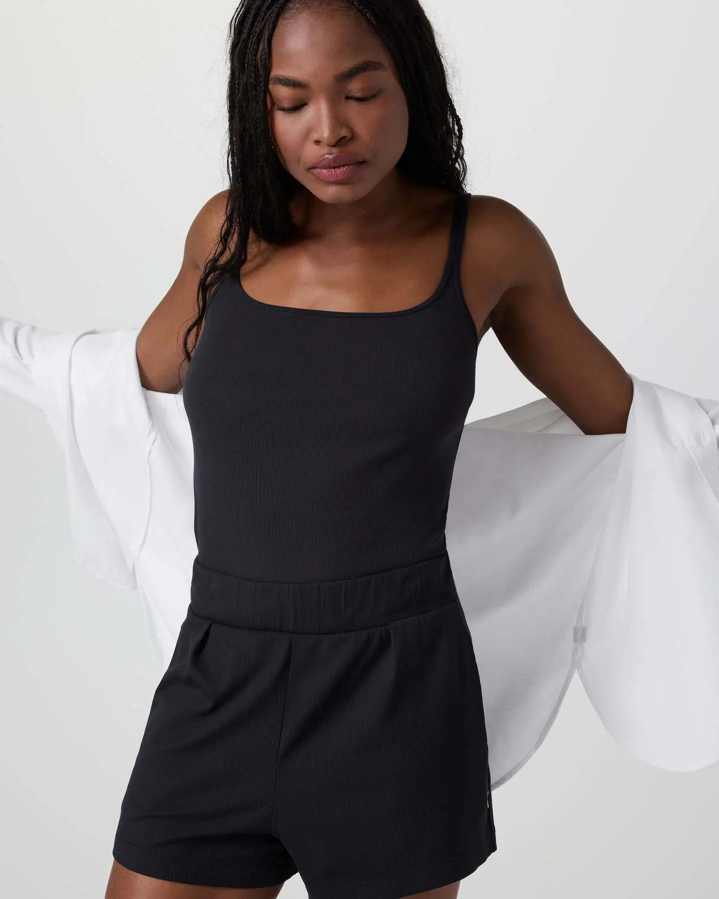Pose Short - Image 5