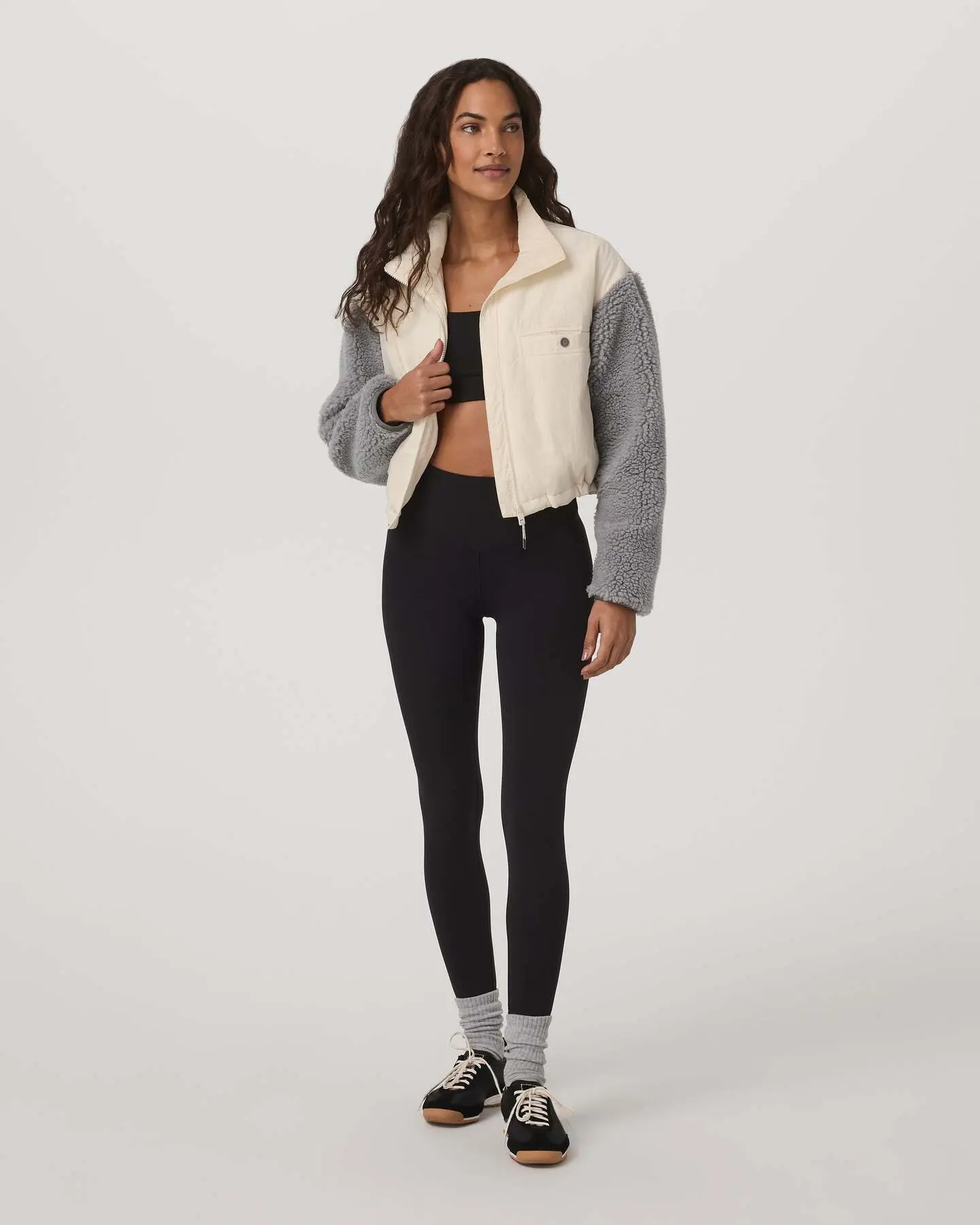 Oaks Hybrid Jacket - Image 2