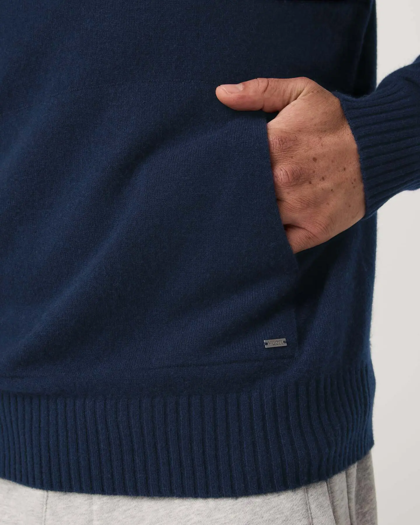 Berik Cashmere Hoodie - Image 2