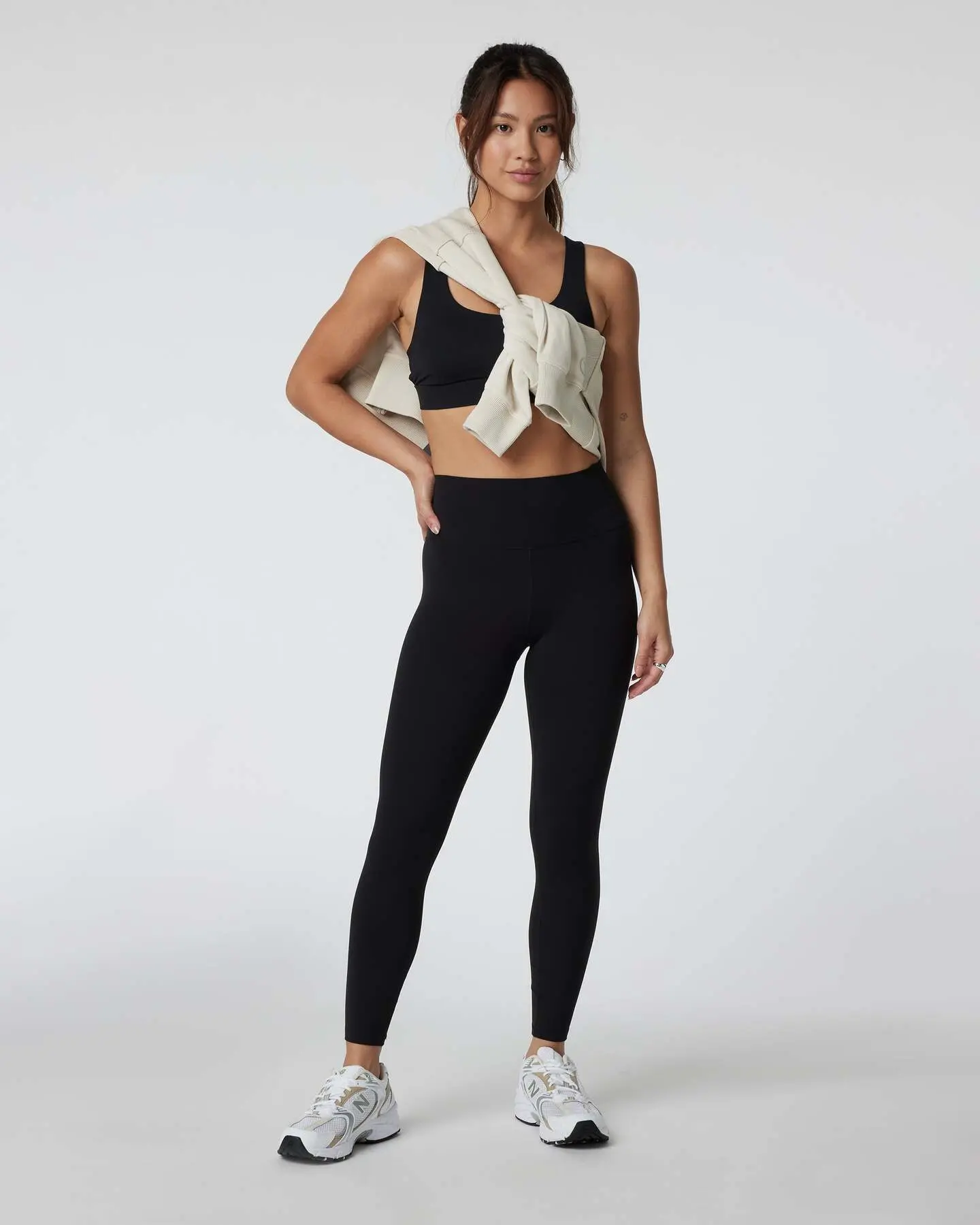 Vuori Allthefeels Legging - Short - Image 2