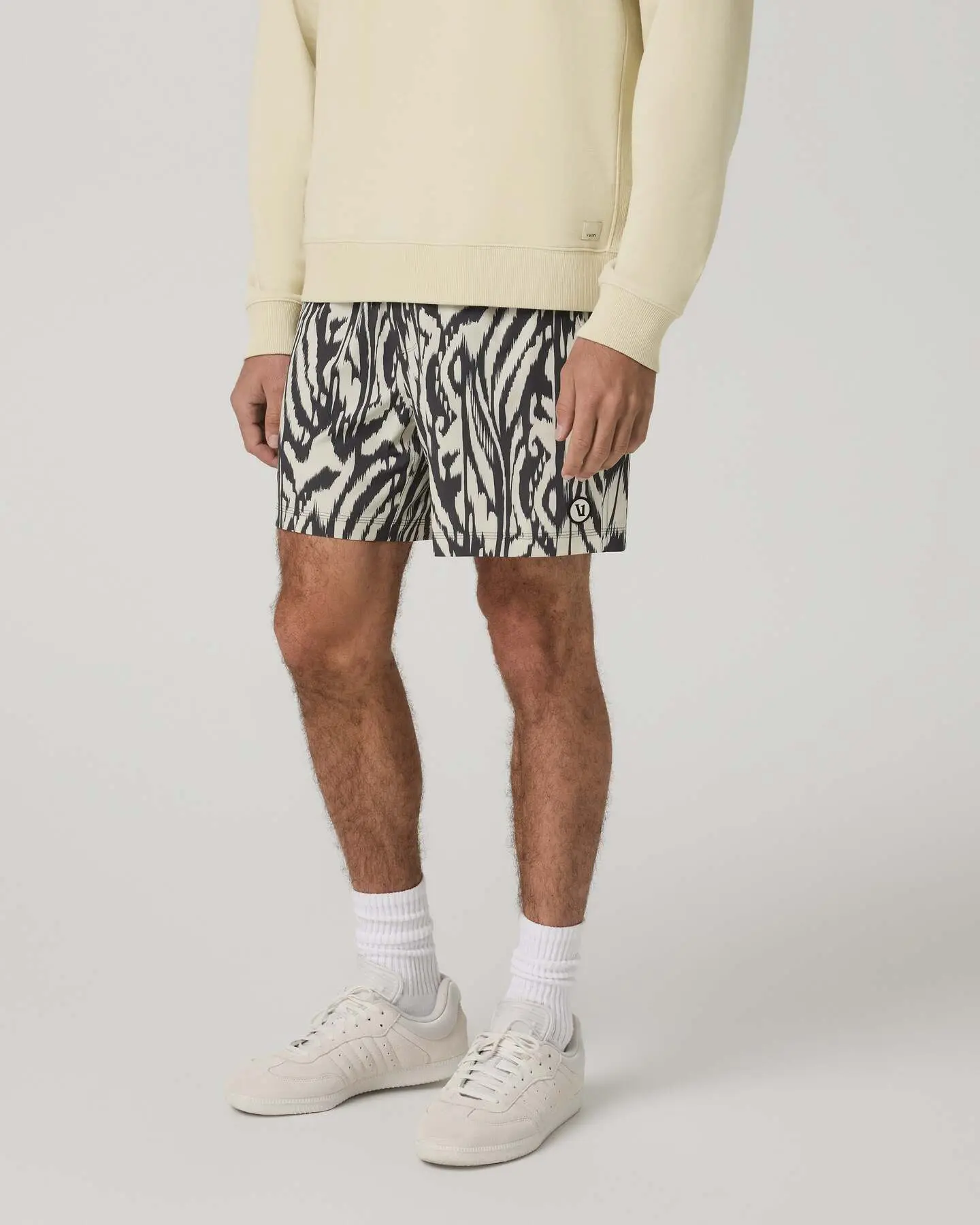 Kore Short Unlined 5" - Image 5