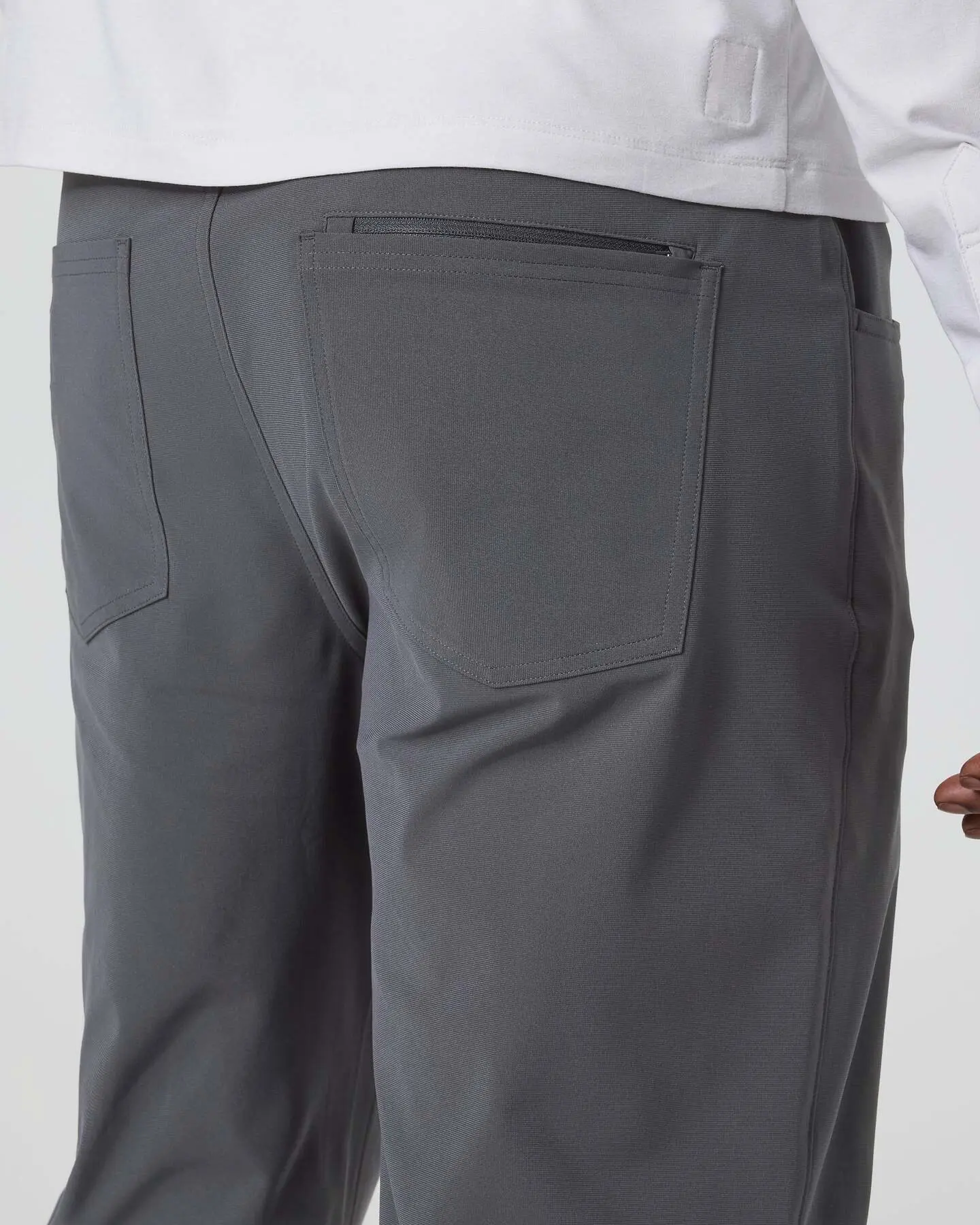 Vuori Meta Pant Classic Fit 30" - Image 5