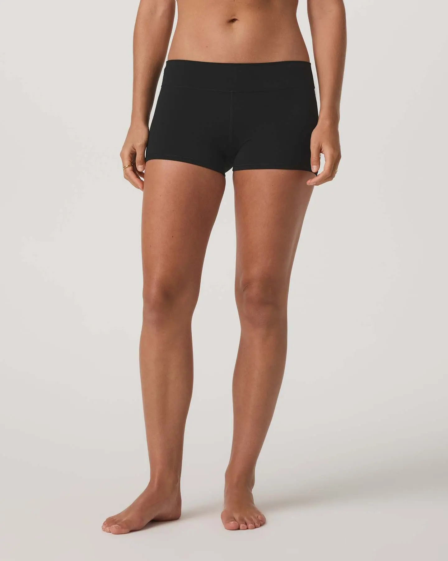 Vuori Allthefeels Low Rise Shorty - Image 6