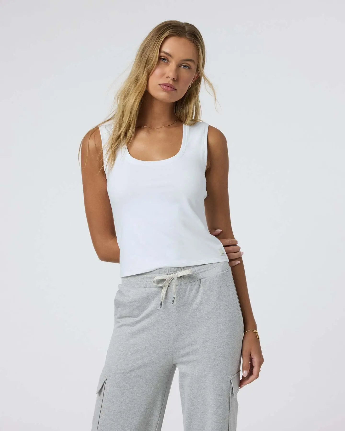 Halo Essential Scoop Tank