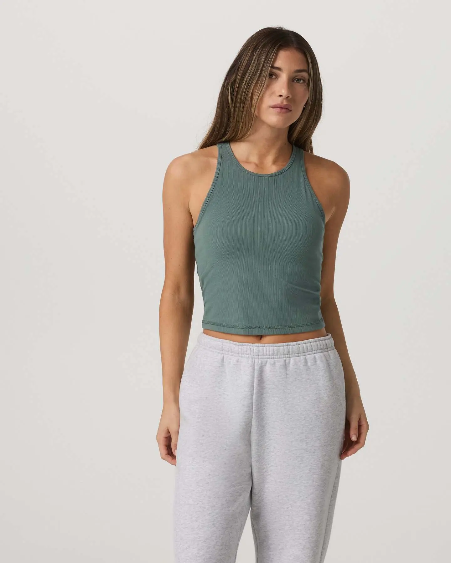 Pose Plyo Tank