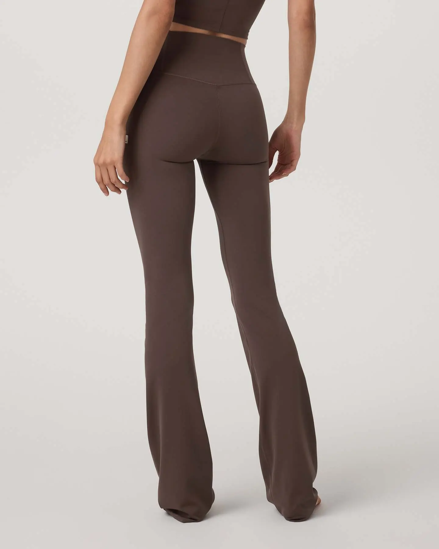 Vuori Allthefeels Slim Flare - Image 3