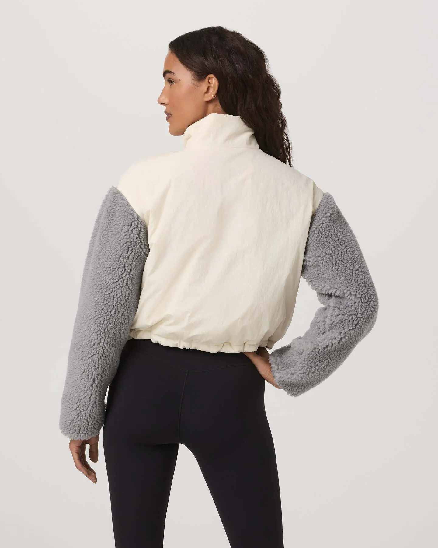 Oaks Hybrid Jacket - Image 3