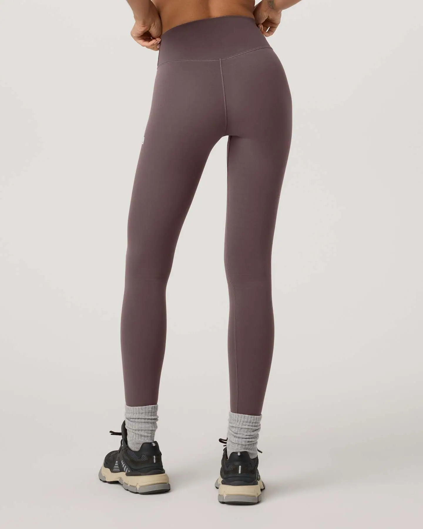 Vuori Alltheform Legging - Image 3
