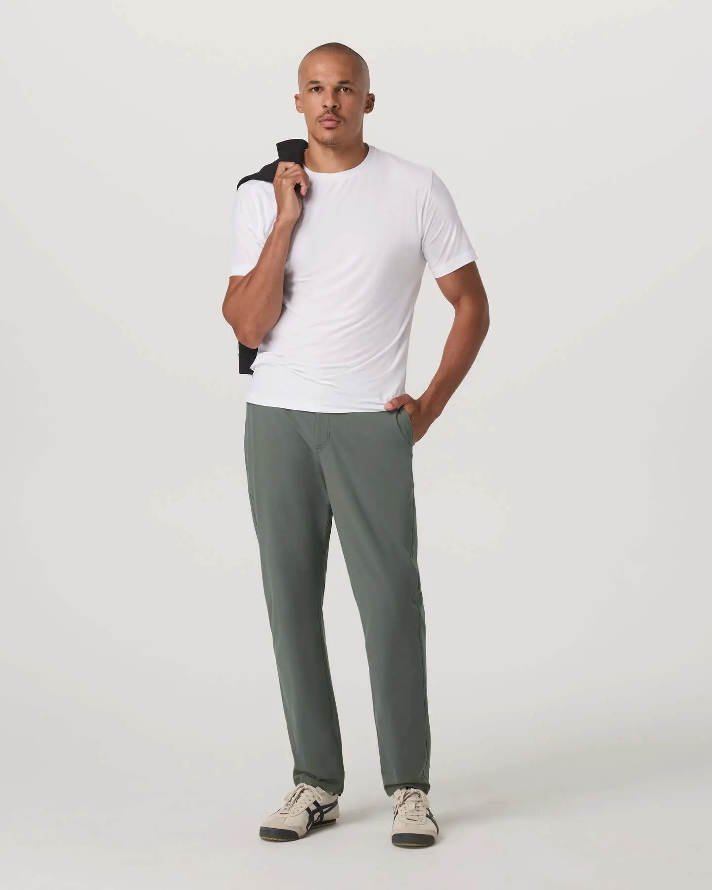 Vuori Meta Trouser Classic Fit 32" - Image 4