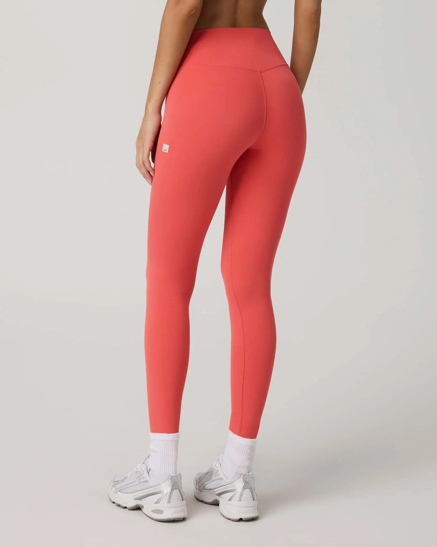 Vuori Alltheform Legging - Short - Image 3