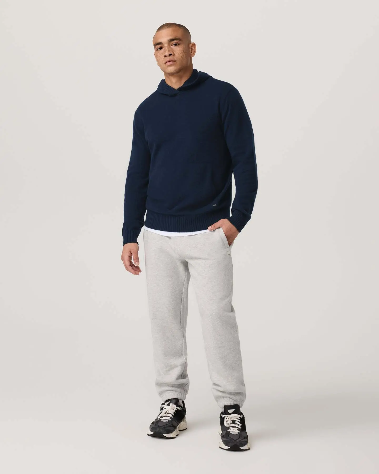 Berik Cashmere Hoodie - Image 4