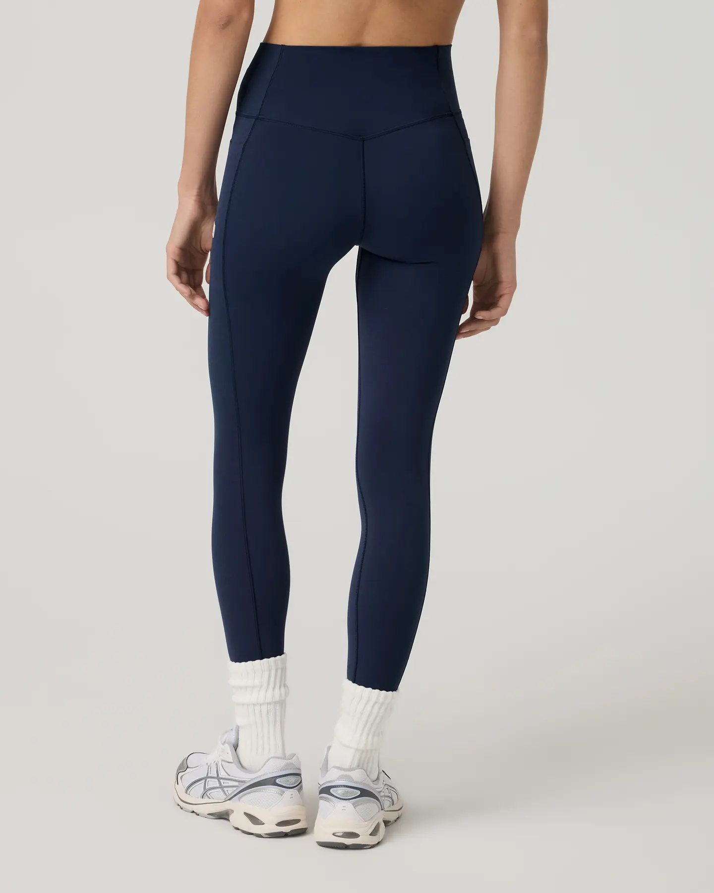 Vuori Alltheform Pocket Legging - Image 3